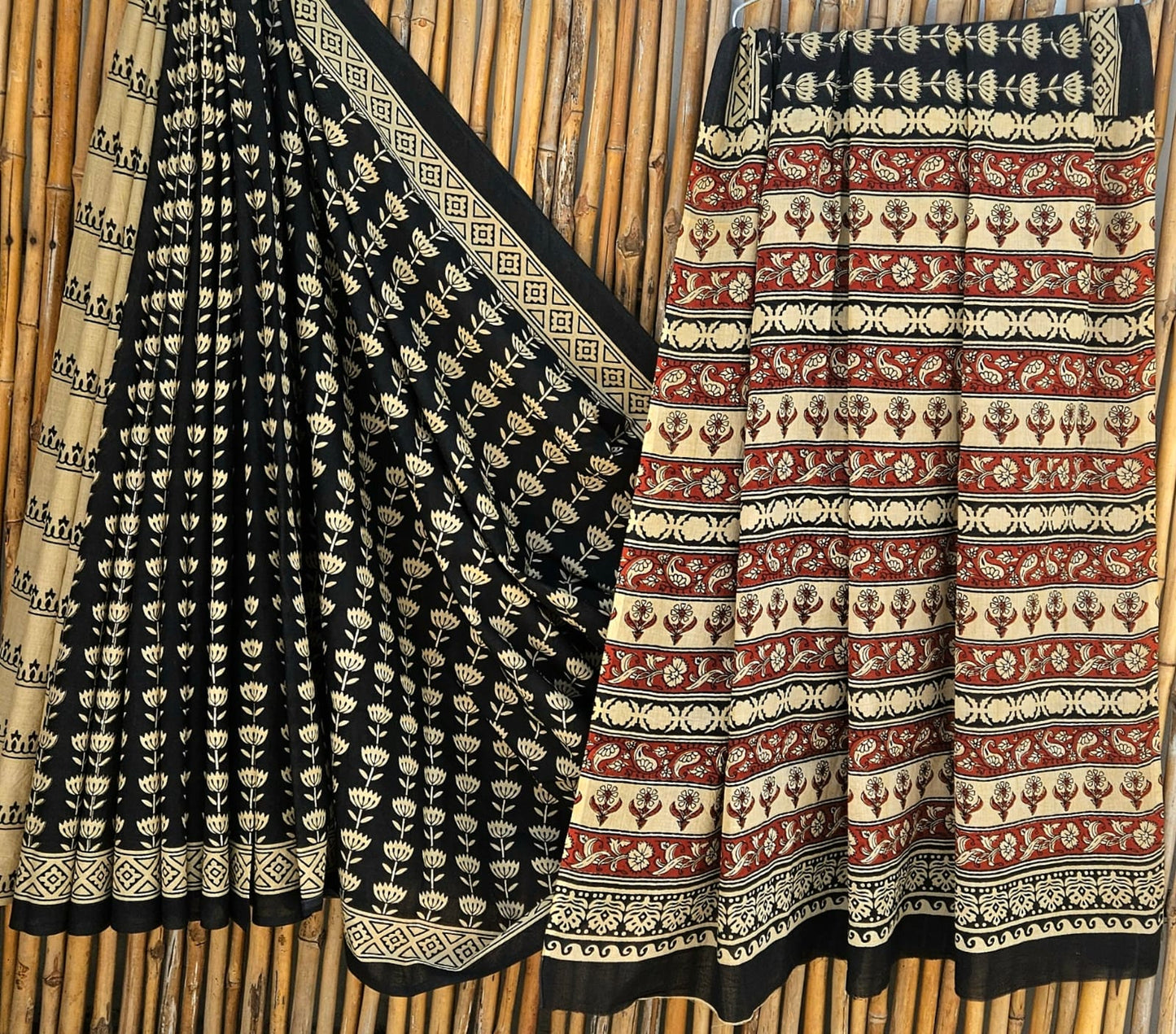 Cotton Mulmul Saree Black Saree with biege floral Motifs, Biege pallu with Red motifs, Floral motifs